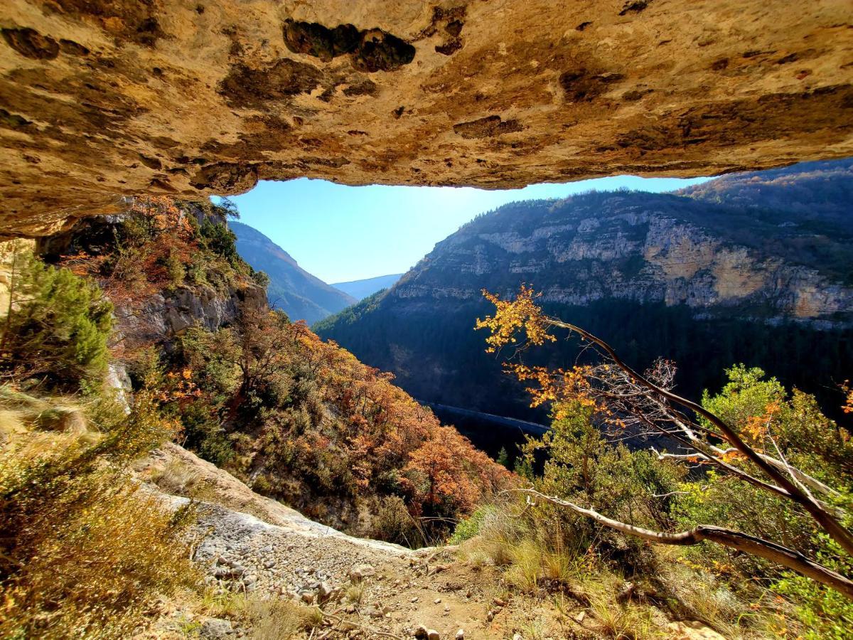 فندق La Fontaine Au Loup Saint-Maurice-sur-Eygues المظهر الخارجي الصورة