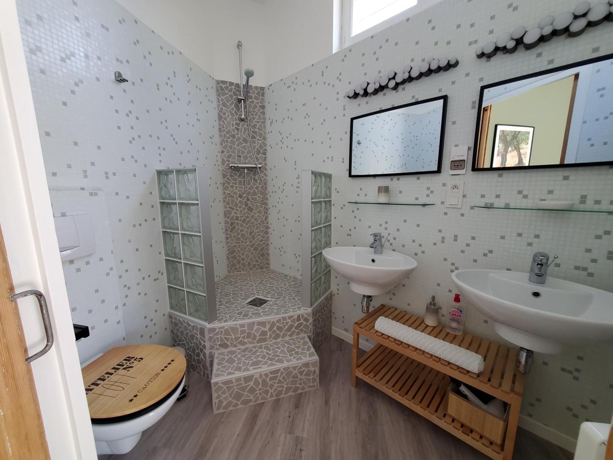 فندق La Fontaine Au Loup Saint-Maurice-sur-Eygues المظهر الخارجي الصورة